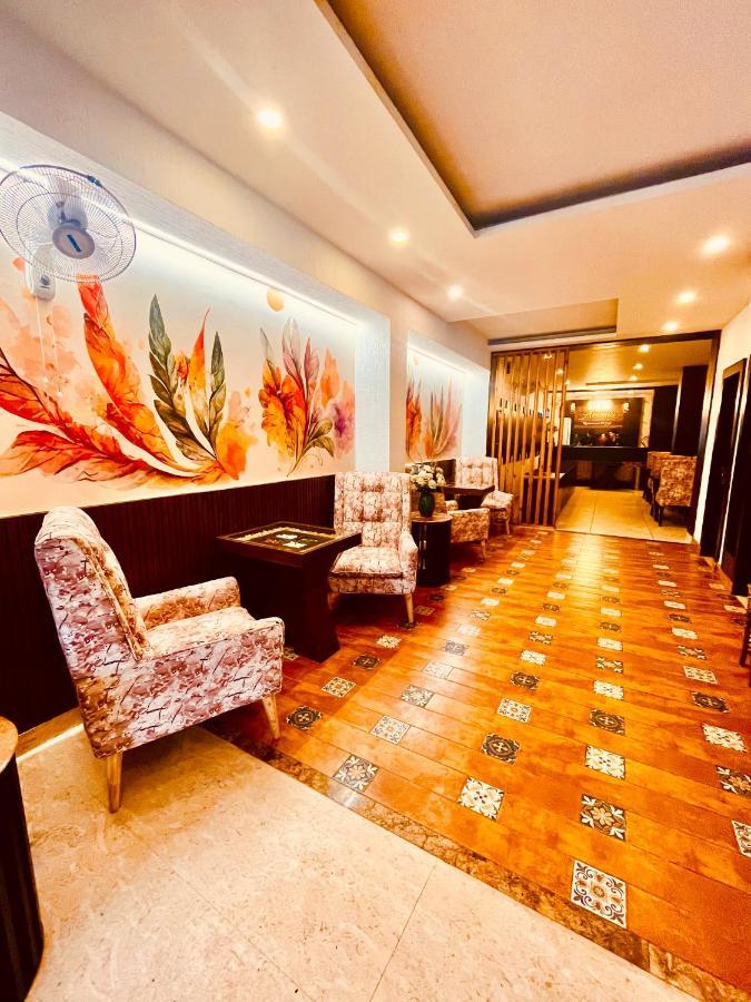 Hotel The Onix Dehradun Exterior foto
